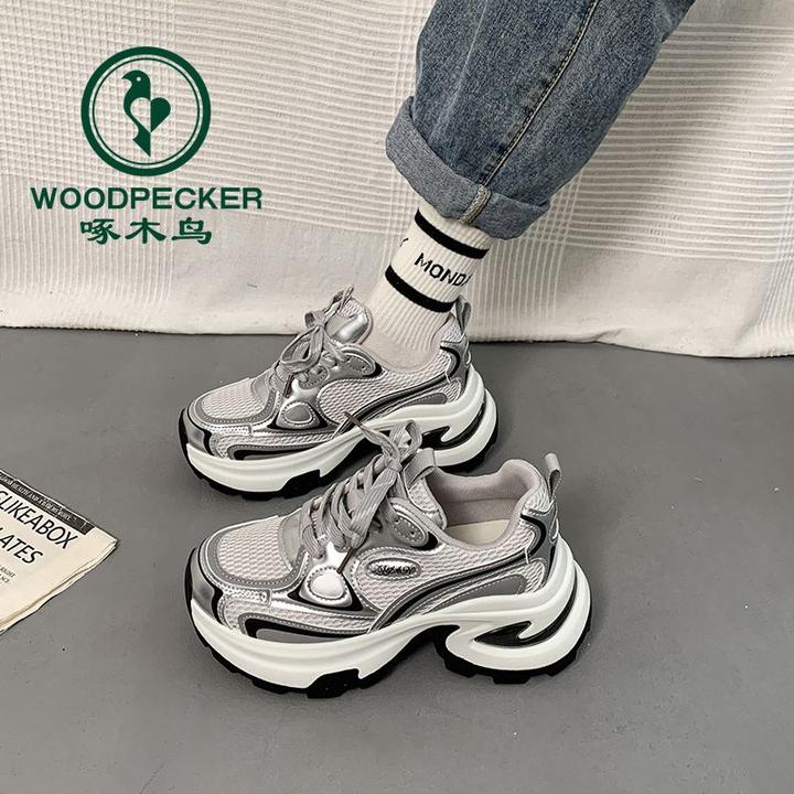 啄木鸟运动鞋女款春季新款网红爆款百搭厚底学生增高透气老爹鞋女
