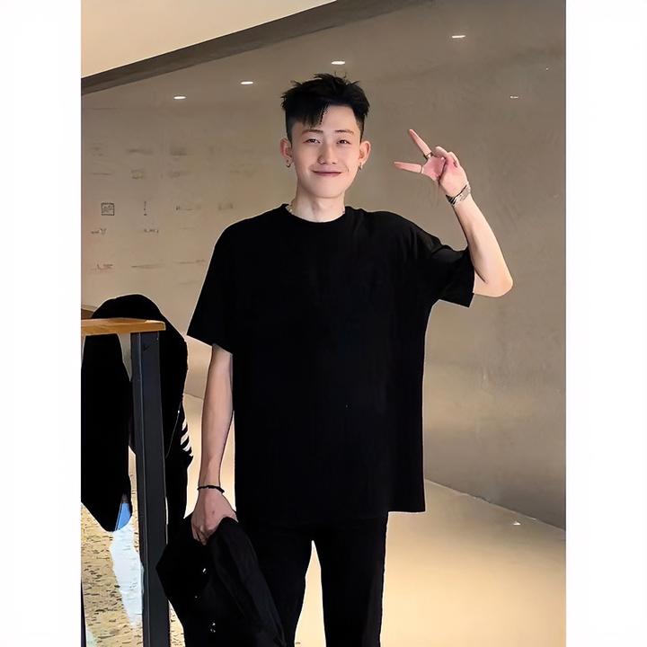 网红赵山河同款纯色痞帅短袖T恤打底衫纯黑体桖内搭上衣男士半袖