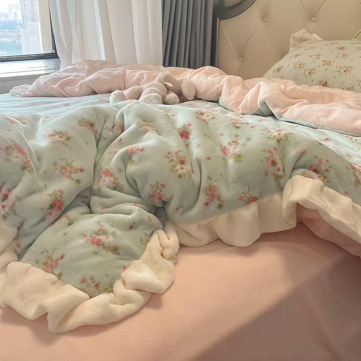 秋冬季新款花边牛奶绒印花四件套加厚保暖防静电ins少女心碎花