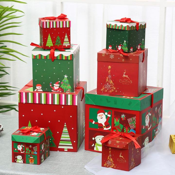 圣诞节装饰品圣诞老人礼品盒圣诞树装饰礼物盒树摆件店铺场景布置