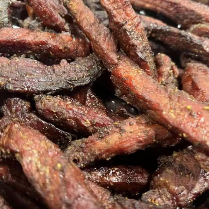 云南特产炭烤即食猪干巴100克香辣味，原味云南特产