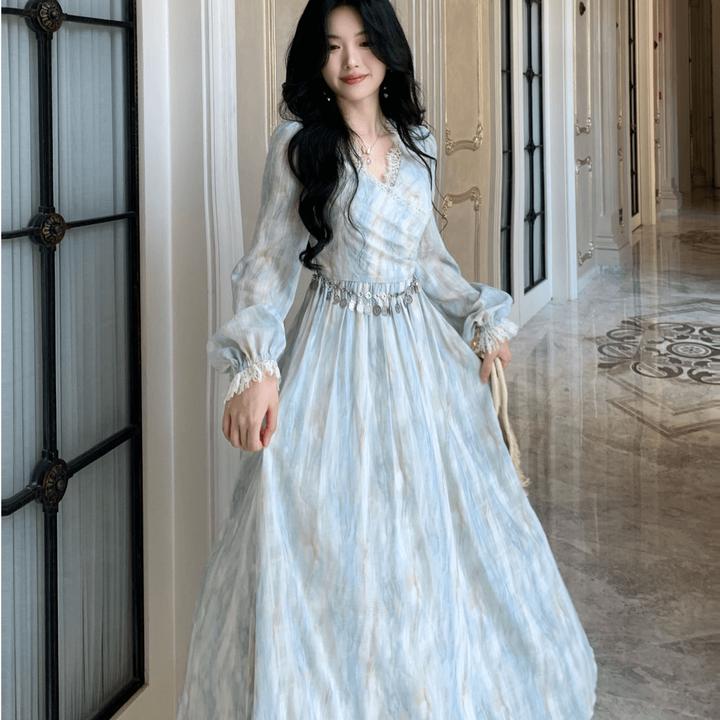 天青色等烟雨 气质蓝色扎染感蕾丝拼接V领长袖连衣裙2024初秋新款