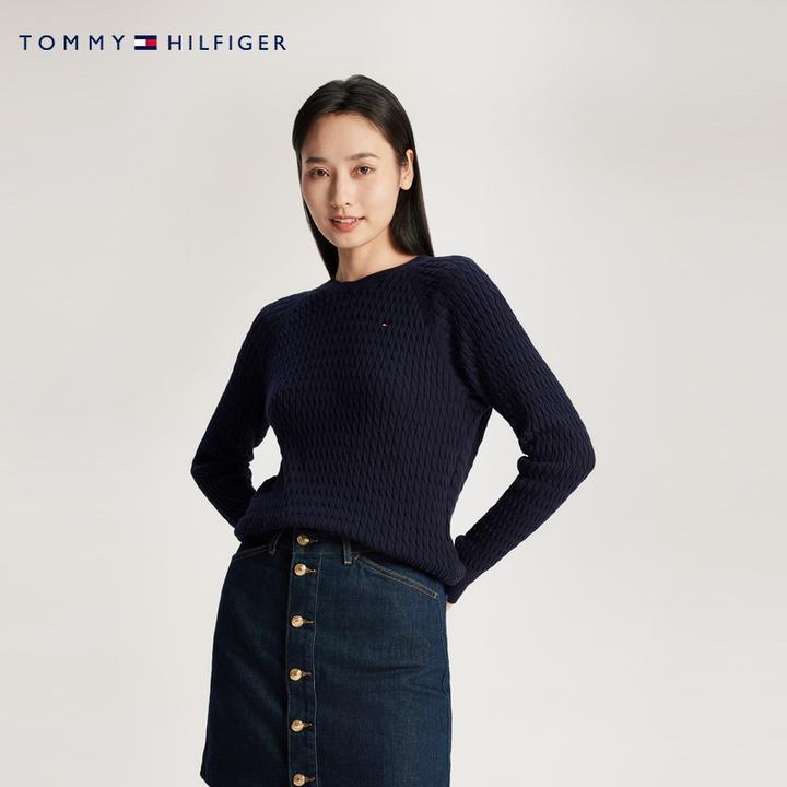 Tommy秋冬女装纯棉休闲通勤绞花宽松圆领内搭打底针织衫毛衣41142