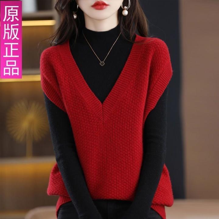 大码叠穿秋冬款针织马甲背心女鸡心领宽松无袖毛衣坎肩马夹外搭潮