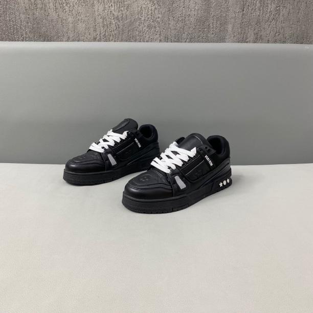 爆款时尚情侣低帮休闲运动鞋夏季板鞋潮鞋舒适百搭潮流时尚黑色