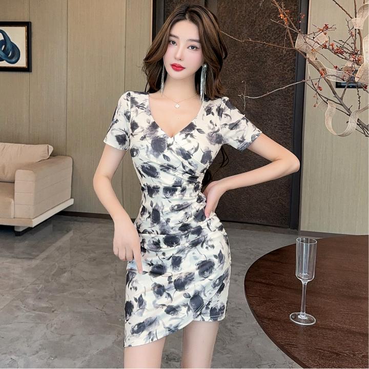 夜场性感低胸连衣裙spa遮肚子气质减龄包臀裙足浴足疗按摩工作服