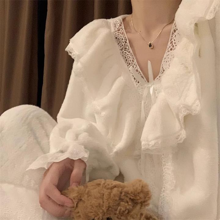 加厚珊瑚绒甜美睡衣女冬季蕾丝法兰绒保暖小香风套装可外穿家居服