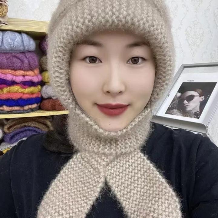 新款秋冬松鼠绒手工编织洋气百搭户外防寒防风帽子围巾连体针织帽