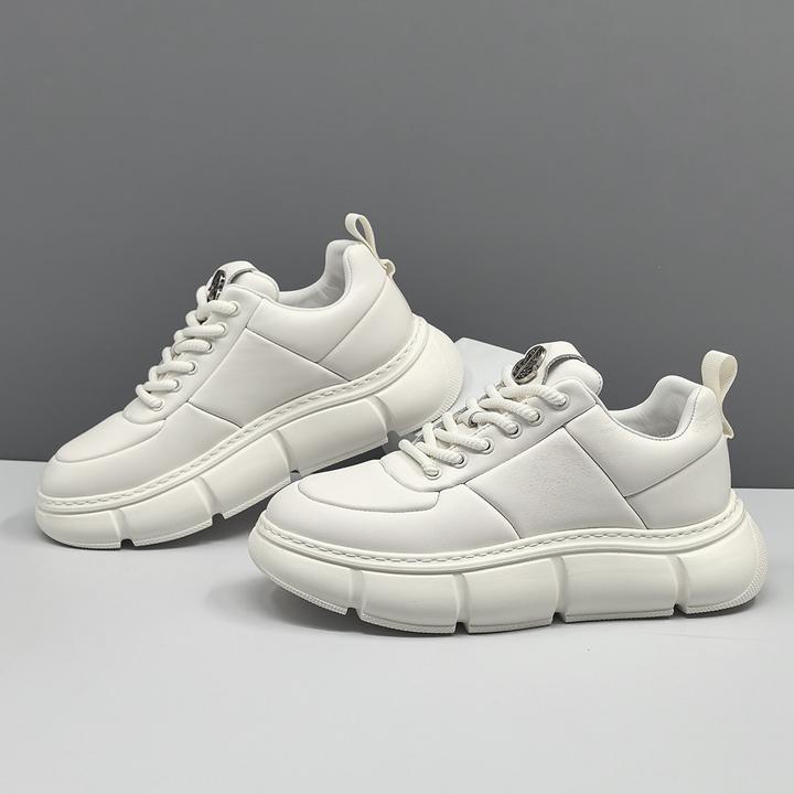 欧洲站男鞋2025秋冬头层牛皮休闲鞋子男款板鞋百搭厚底运动潮鞋男