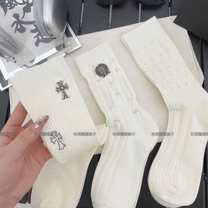 （三双装）欧货重工克罗满天星白色袜子女2024秋冬厚款保暖中筒潮袜