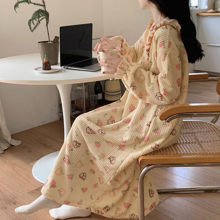 高颜值可外穿睡裙秋冬法兰绒网红爆款2024新款家居服高档少女睡衣