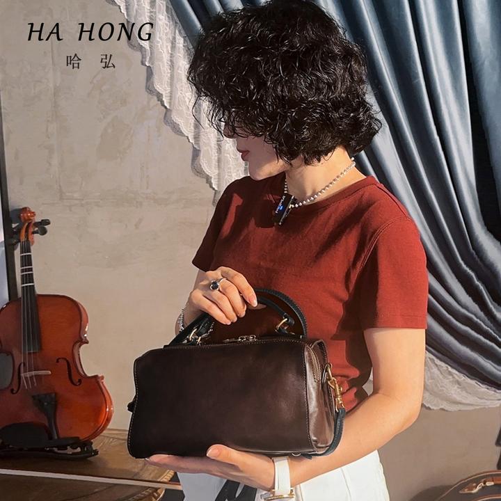 哈弘2025秋冬新款枕头包头层牛皮复古金枕无忧百搭休闲斜挎包包