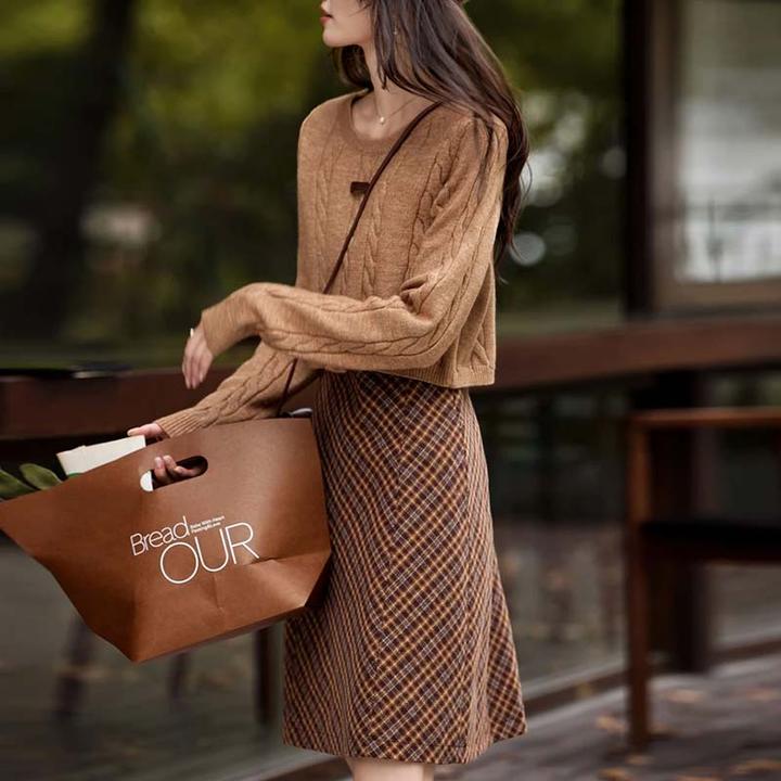 两件套装格子吊带裙2024年春秋季新款高级感针织毛衣a字连衣裙女