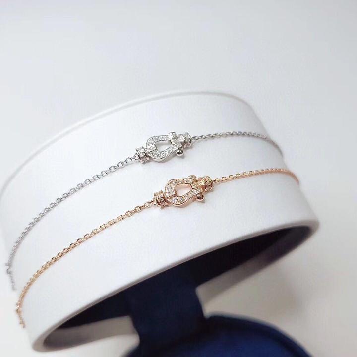 合金合成锆石手链 轻奢气质细马蹄手链高档厚镀18k金小号镶钻满钻