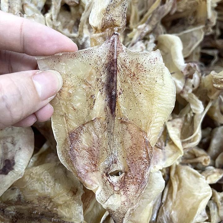 船晒吊晒小鱿鱼干 淡干穿孔鱿鱼干爆炒香煎炒菜煮粥煲汤
