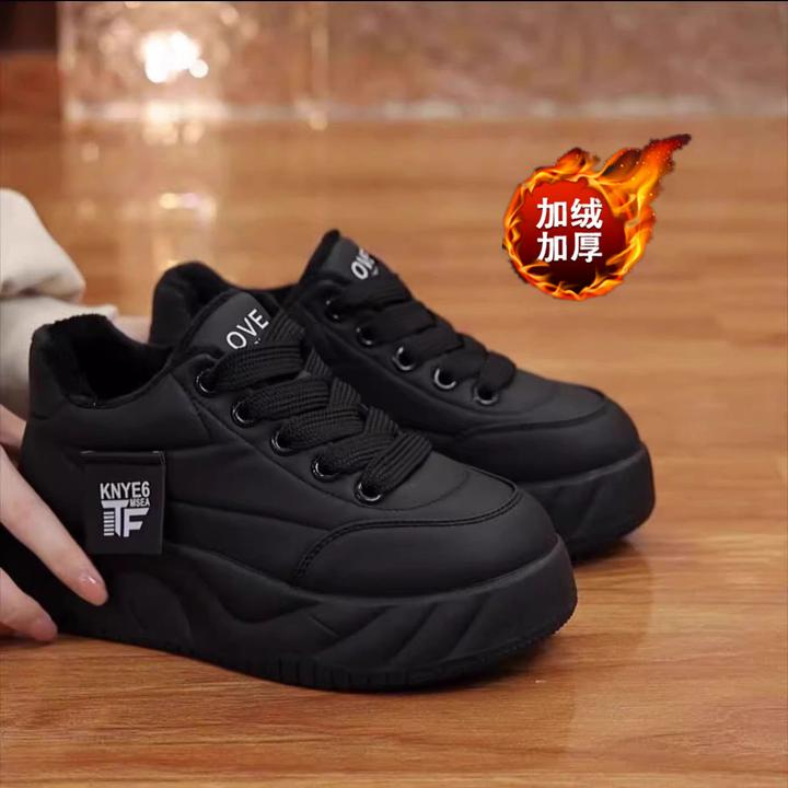 厚底增高面包鞋女2025秋冬加绒运动板鞋丑萌大棉小白运动棉鞋潮