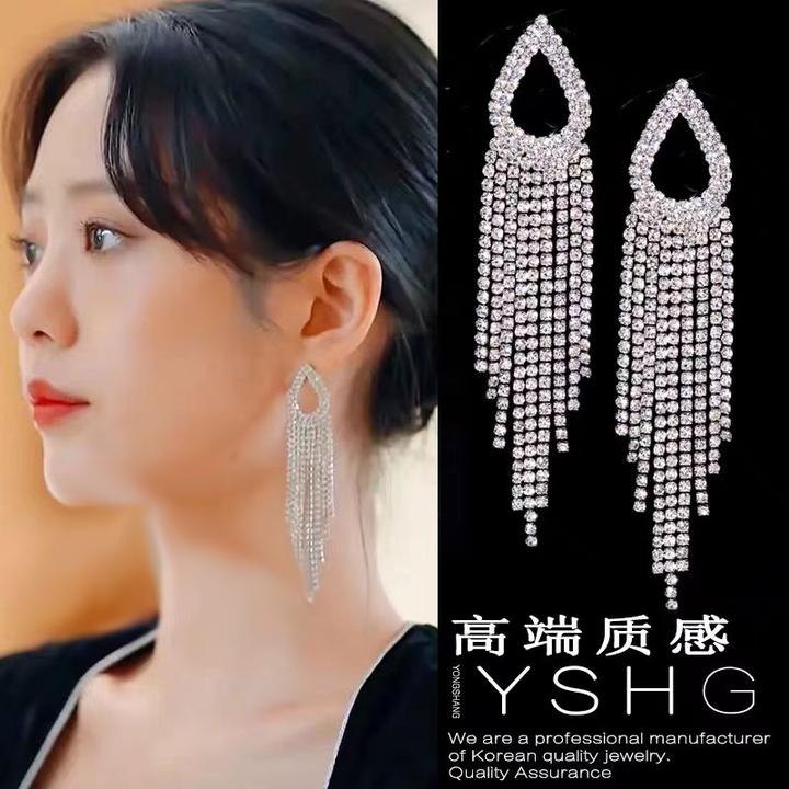 钛钢莫桑石耳饰 轻奢超闪满钻锆石流苏S耳钉气质高级感聚会耳环女