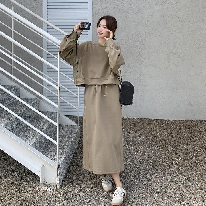 设计感休闲卫衣套装裙女春秋韩版宽松今年流行时尚半身卫裙两件套