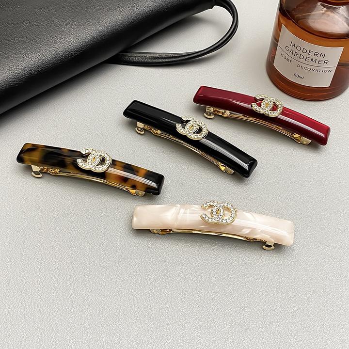 新款双C字母镶钻发夹黑白醋酸出众轻奢小香风网红边夹亚克力发饰