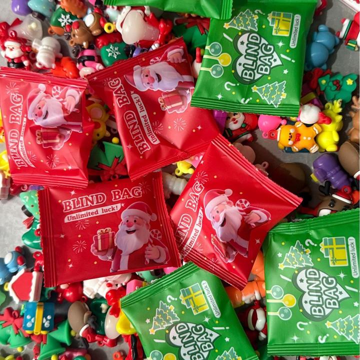 圣诞公仔盲袋独立包装幼儿园小朋友礼物奖励小公仔暑假宝宝玩具