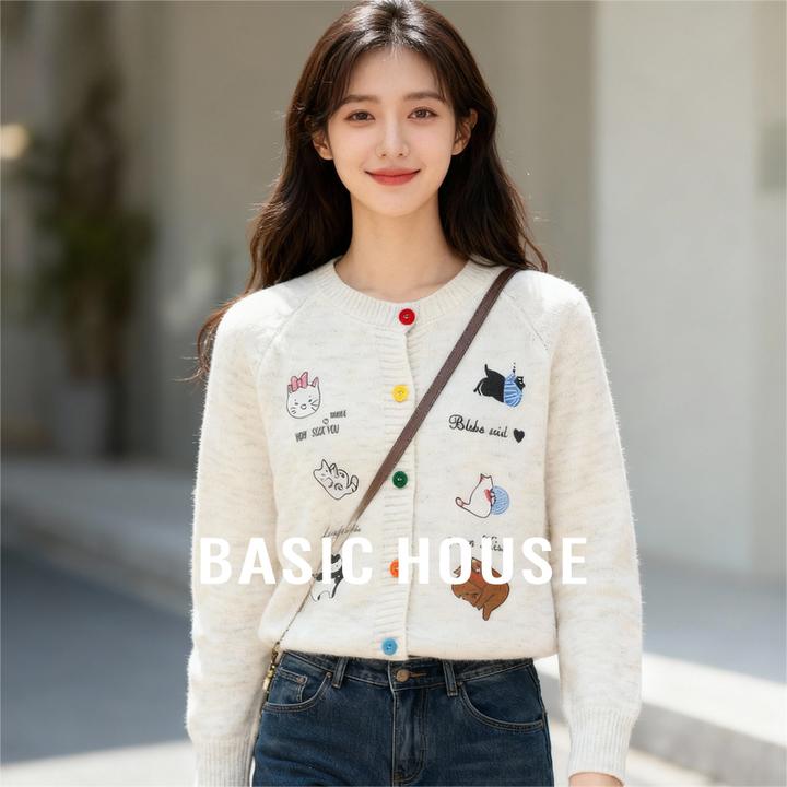 Basic House/百家好卡通刺绣毛衣冬季小个子圆领插肩袖开衫外套女
