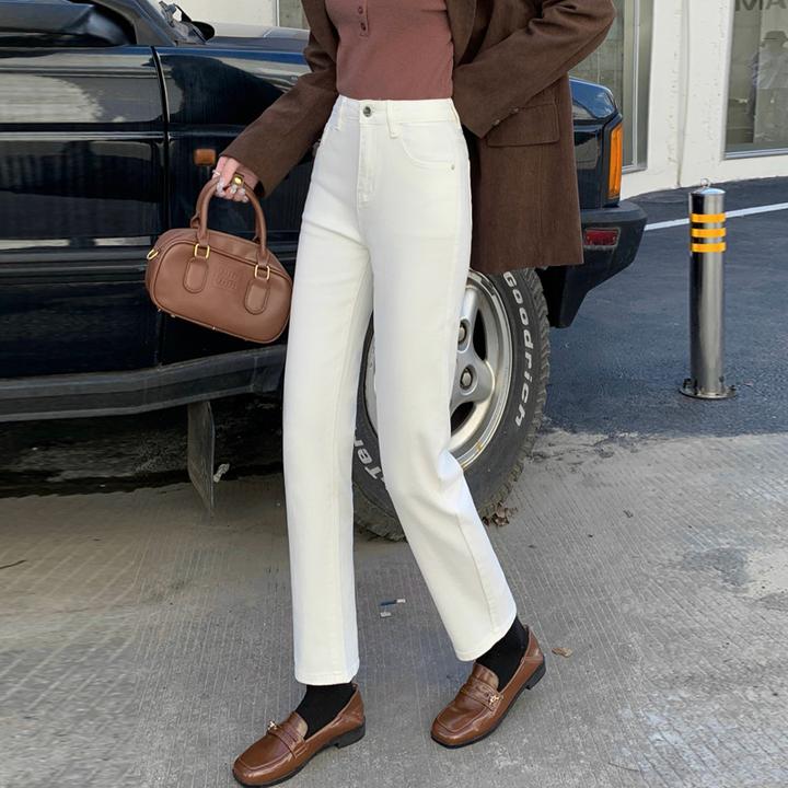 白色八分烟管裤女秋季小个子穿搭显瘦修身弹力窄版九分直筒牛仔裤