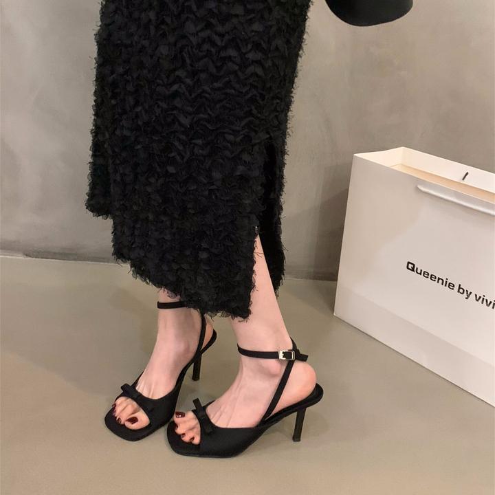 法式黑色缎面高跟凉鞋仙女鞋子新款夏季配裙子气质细带罗马鞋