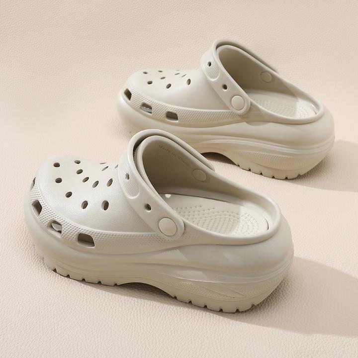 厚底光轮洞洞鞋女夏季2025新款小个子防滑增高踩屎感时尚沙滩凉拖