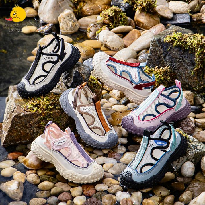 叮当小黄鸭儿童夏季镂空中大童透气网面凉鞋户外休闲百搭童鞋081