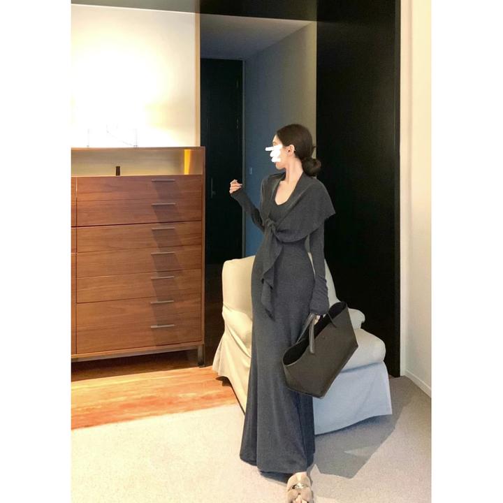 时髦~设计感辣妹显瘦修身T恤连衣裙+披肩3394#