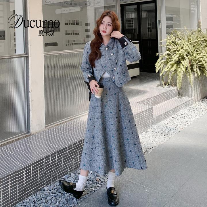 小个子休闲套装裙高级感印花套装裙子秋季2025新款法式高腰显瘦短