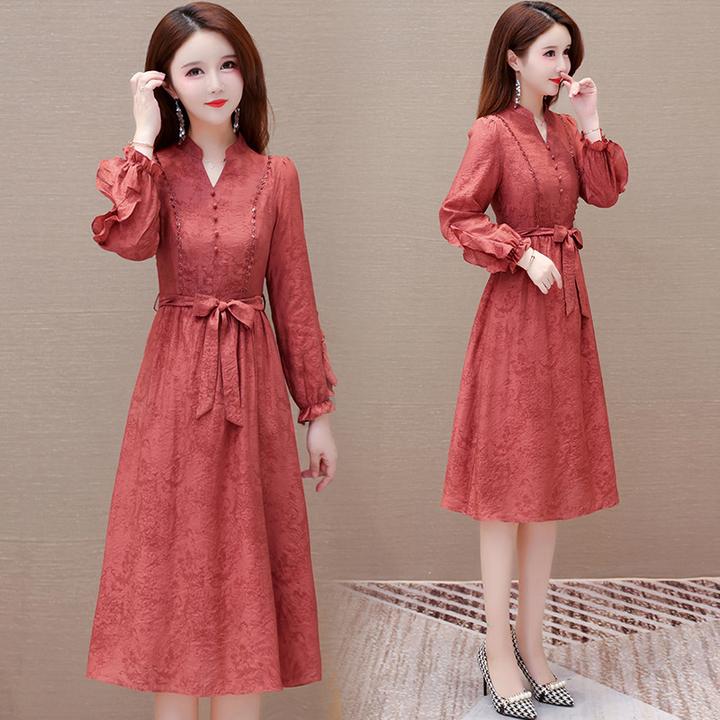 doumpp减龄洋气小香风碎花连衣裙2025春秋新款中青年女装今年流行