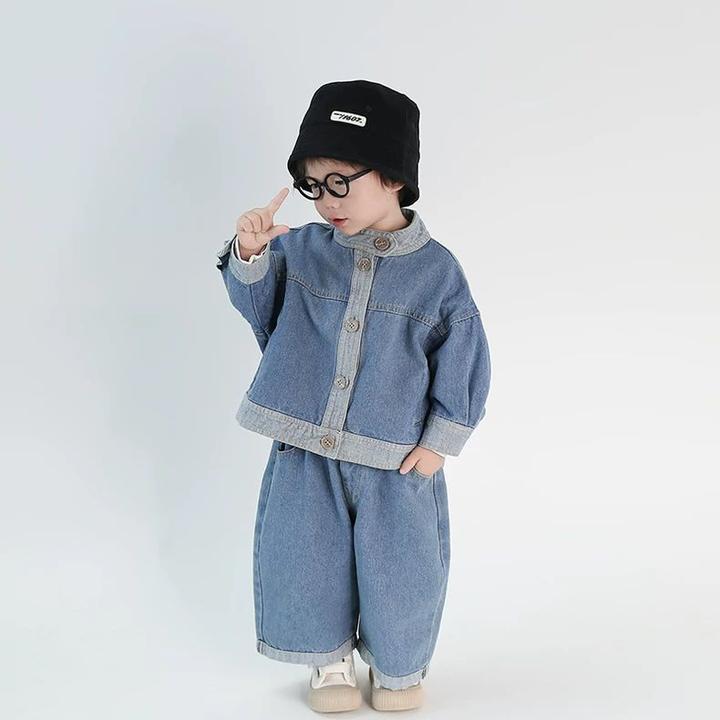 20255小童宝宝时髦套装两件套2025洋气新款帅气宽松秋款外套直筒