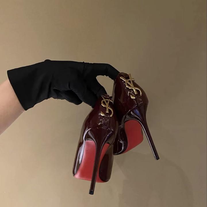 【9厘米】后跟金属扣宴会高跟鞋酒红色漆皮尖头细高跟百搭黑色单鞋