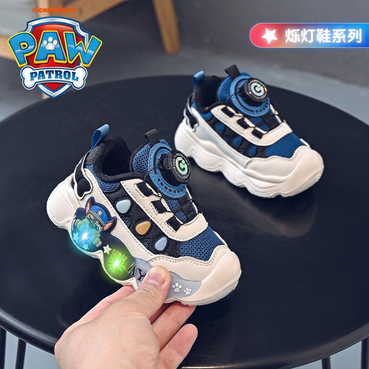 汪汪队男童运动鞋软底3-6岁2025春秋季新款儿童发光闪灯跑步鞋子