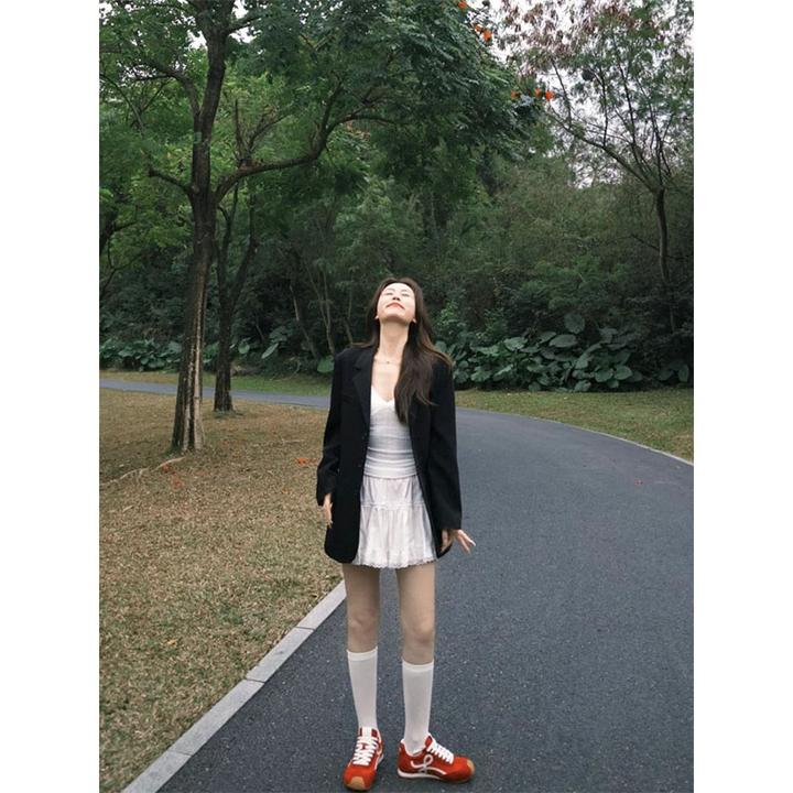 新款时尚百搭V领打底内搭黑色气质西装外套高腰修身显瘦a字半身裙