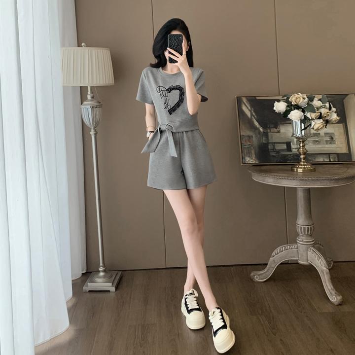 网红炸街休闲运动套装女夏季爆款显瘦时尚减龄洋气短袖短裤两件套