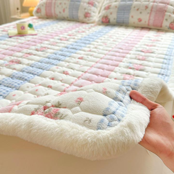 ins裸睡牛奶绒床垫三件套秋冬加厚保暖夹棉褥子防滑宝宝绒软垫子