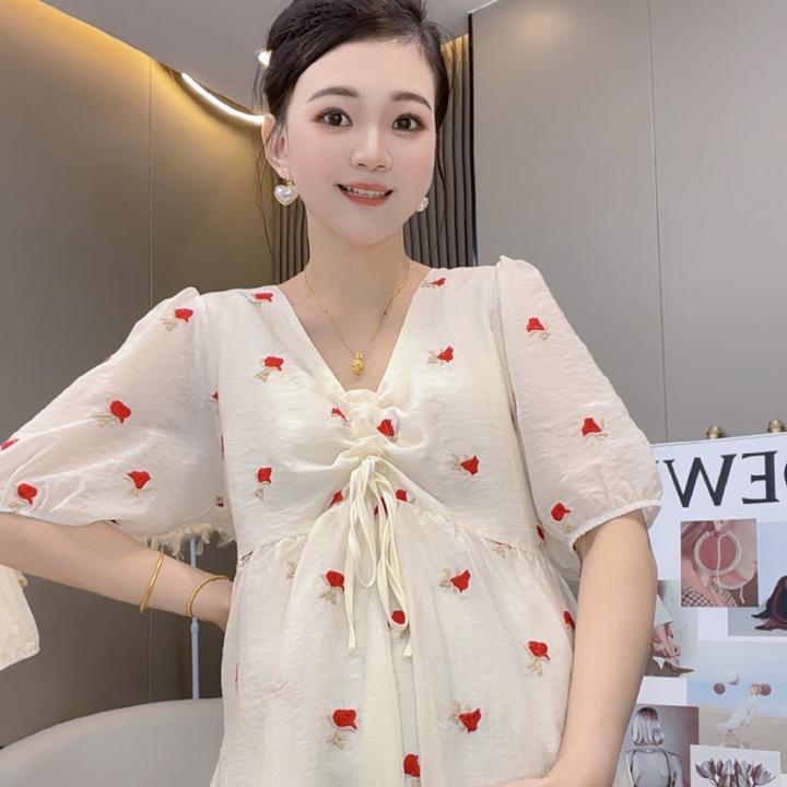 2025夏季新款甜系在逃公主刺绣抽绳中长款孕妇连衣裙大码碎花显瘦