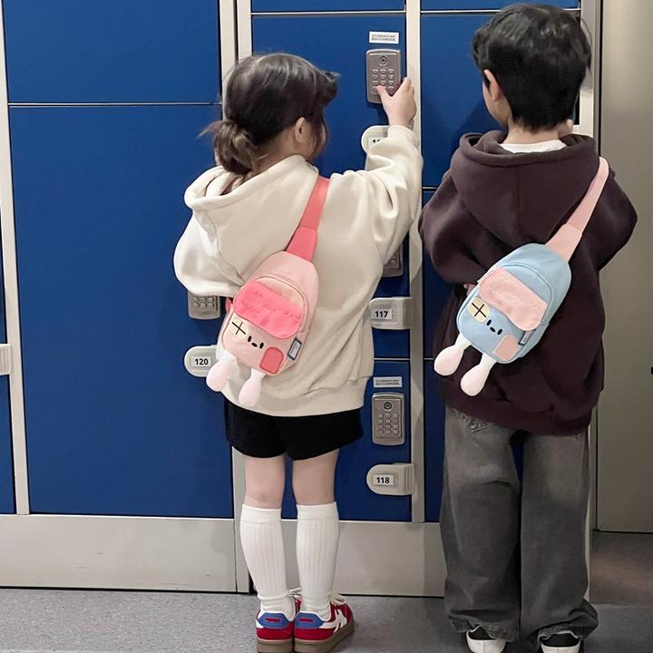 儿童包包可爱卡通洋气宝宝胸包男童时尚春季出游女孩零钱斜挎小包