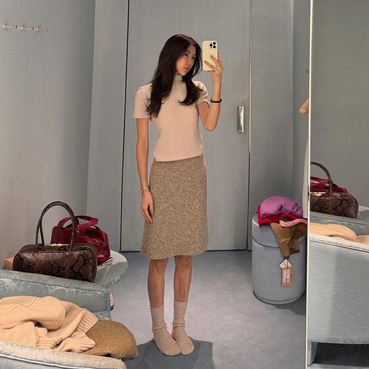 ROMI STUDIO“简约老钱”羊羔毛+丝光羊毛针织A字半身裙 RWCWXG6895