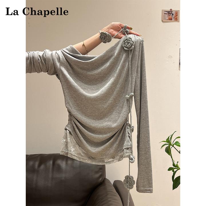 拉夏贝尔荡领一字肩蕾丝拼接玫瑰系带设计感长袖T恤秋季新款上衣