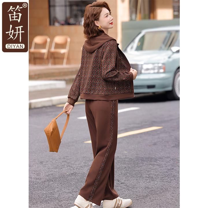妈妈秋装外套2025新款中老年运动套装女春秋贵夫人洋气拼接两件套
