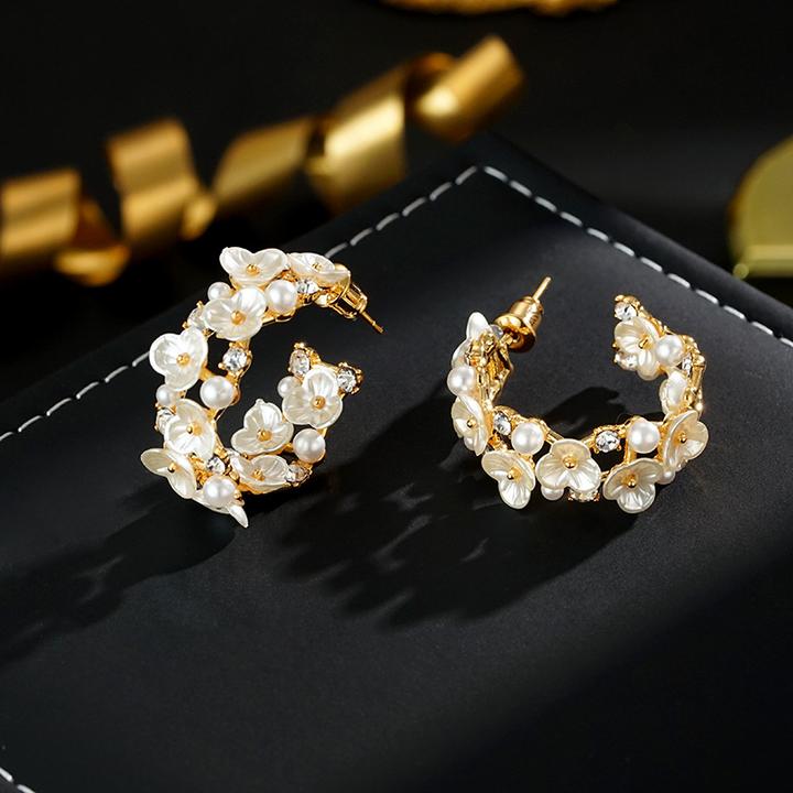 黄铜贝壳耳饰 法式女植物花卉百搭白色花朵耳饰甜美饰品小众森系