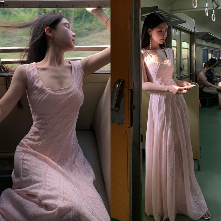 Miss Judy吴谨言范冰冰同款法式纯欲风淡粉印花显瘦长款连衣裙春