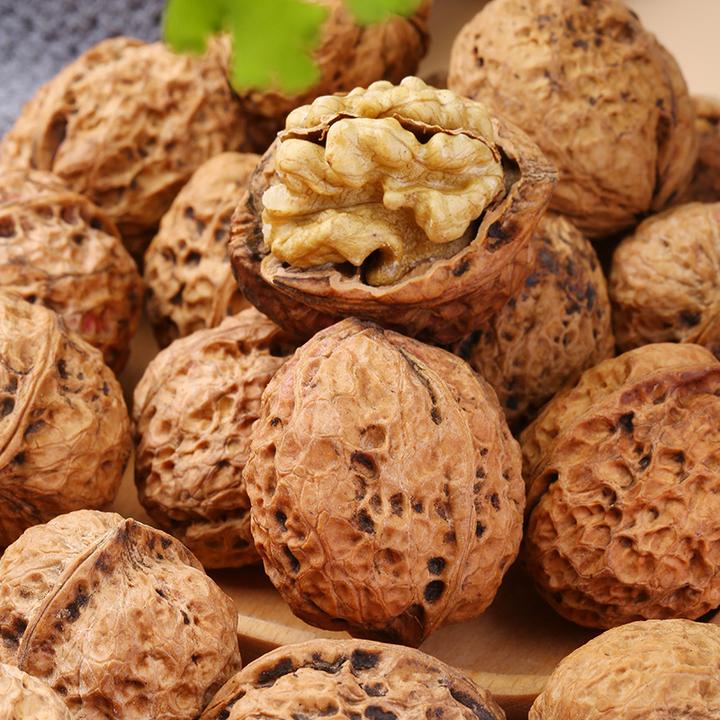 正宗新货核桃云南薄皮薄壳老树孕妇专用零食黑桃非新疆干核桃批发