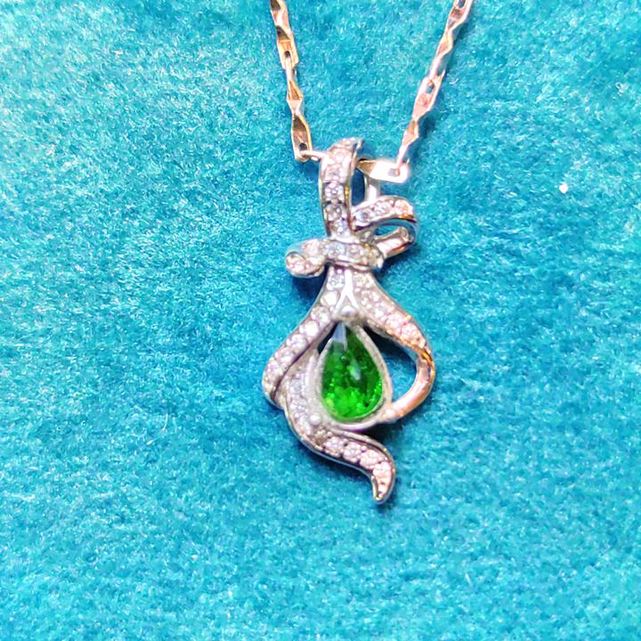 天然石榴石925银镶嵌高贵精致精美经典大气精致款绿色