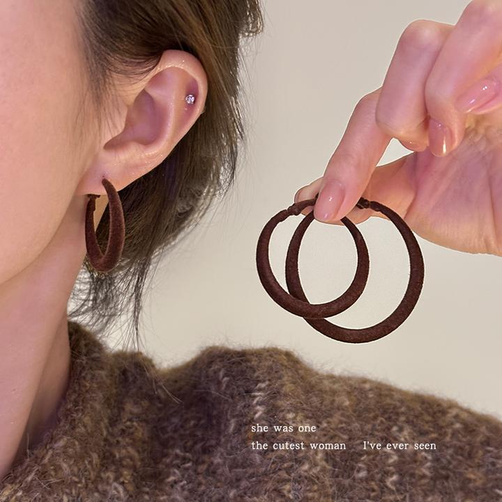 铜合金布艺耳饰 港风丝绒大耳圈耳环2025新款爆款高级感秋冬耳饰