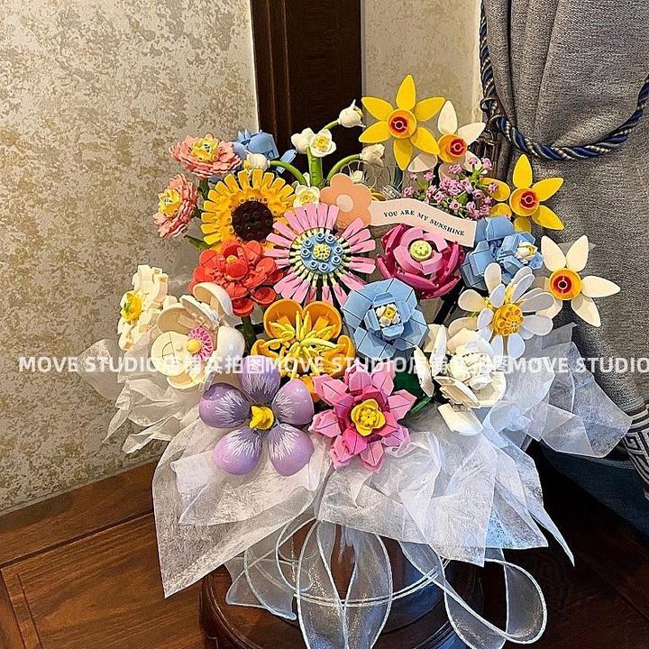 定制花束抱抱桶积木玫瑰花拼装玩具送女生diy高颜值520情人节礼物