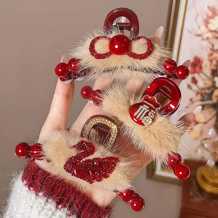 新年红色毛绒天鹅抓夹2024年新款高级感鲨鱼夹轻奢发夹发饰Q723